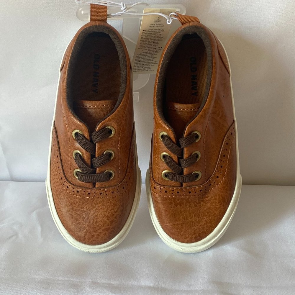 Old Navy Baby Leather Boot Size 8 (LIKE NEW)